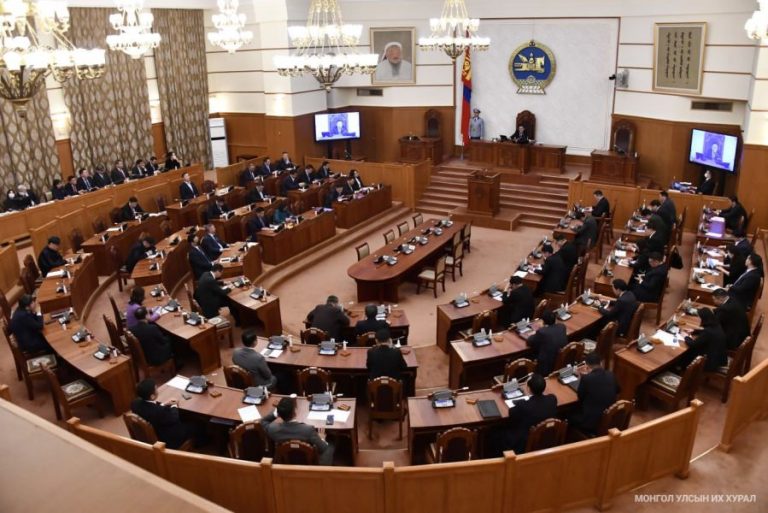 Орлогод ногдох албан татварын хэмжээг 1 хувь болгох иргэний өргөдлийг УИХ-аар хэлэлцэнэ