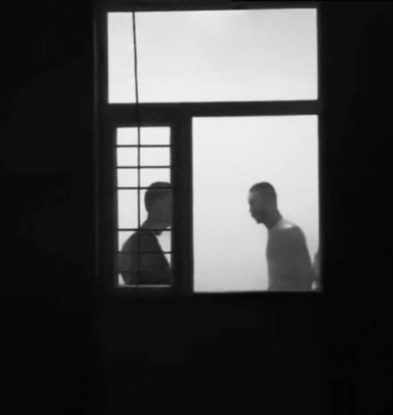 Зодуулсан цэргийн аав: Би хүүгээ алгадаж ч үзээгүй…xүү минь маргааш өглөө гэхэд үхчихсэн байвал яах вэ?