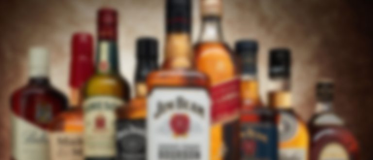 Хуурамч архи, согтууруулах ундаа борлуулах зөрчил нэмэгдэж байна