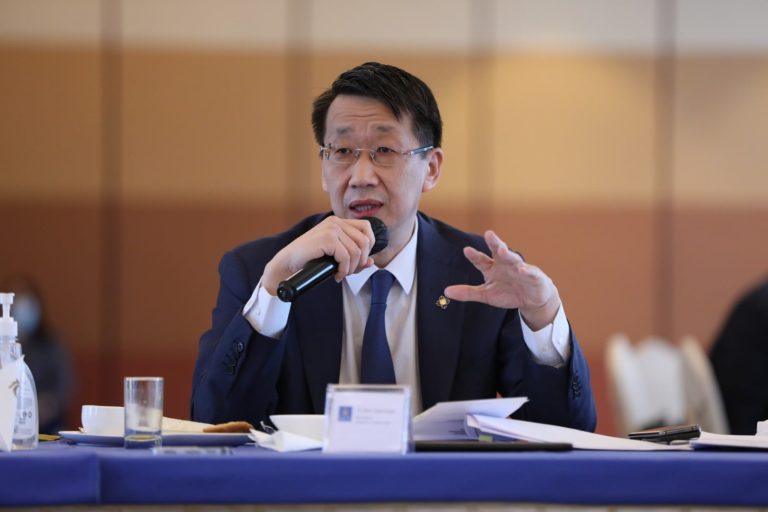 Л.Энх-Амгалан: Тав битгий хэл найман орон сууц ипотекээр авсан иргэн байсан