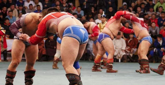 Гуравдугаар сарын бөхийн барилдааны хуваарь