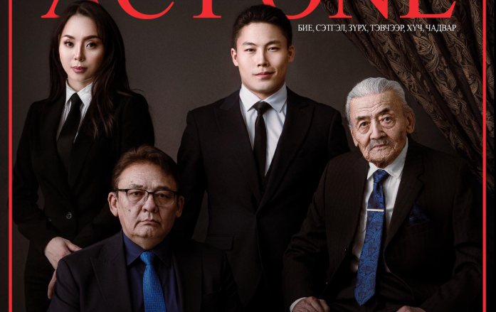 Жүжигчин Х.Сумъяадорж, Х.Баярмаа нар өвөө, аавтайгаа хамтран жүжигчний сургалт хичээллүүлж эхэлжээ