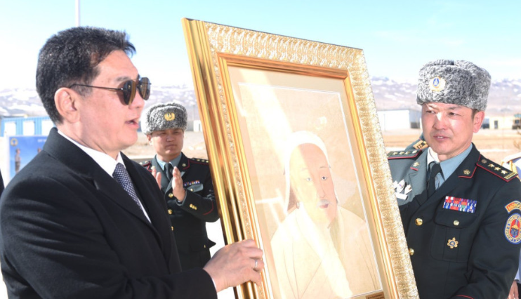 Ерөнхийлөгч Зэвсэгт хүчний 341 дүгээр ангид ажиллалаа