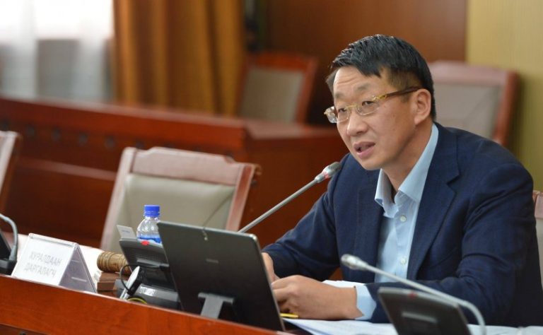 УИХ-ын гишүүн Л.Энх-Амгаланг БШУЯ-ны сайдаар томилохоор болжээ