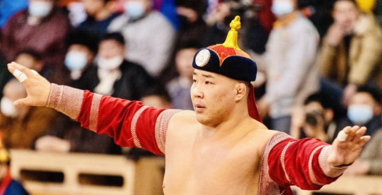 Мобиком корпорацийн 30 жилийн ойн барилдаанд Улсын Аварга О.Хангай түрүүллээ