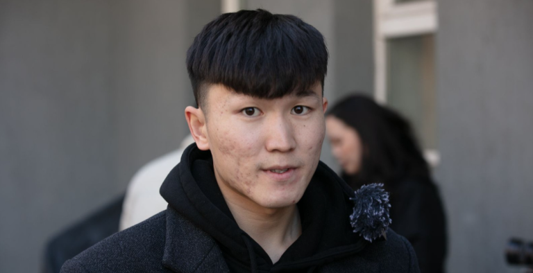 О.Уламсайханыг хутгалж, биед нь хүнд гэмтэл учруулсан иргэнд 720 цаг нийтэд тустай ажил хийх ялаар шийтгэжээ