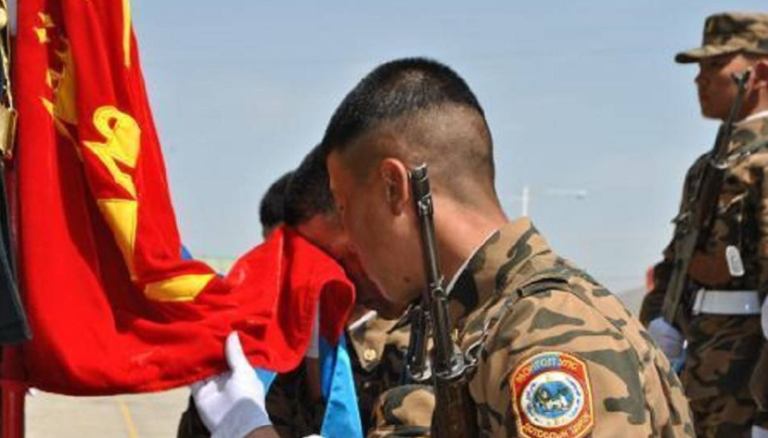 19 настай цэрэг Баянхонгорын 339-р ангийн камергүй өрөөнд зодуулж амиа алджээ